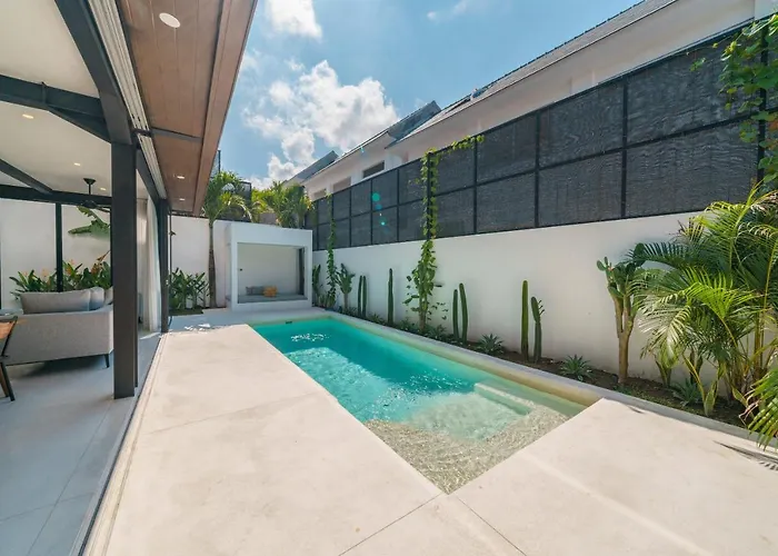 Vantage 7 - Outstanding 3 Bedroom - Great Location! Canggu (Bali)