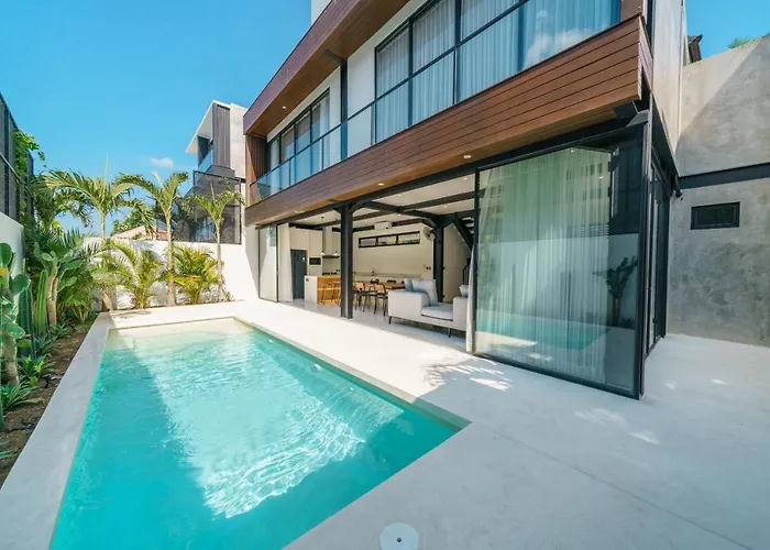 Vantage 7 - Outstanding 3 Bedroom - Great Location!