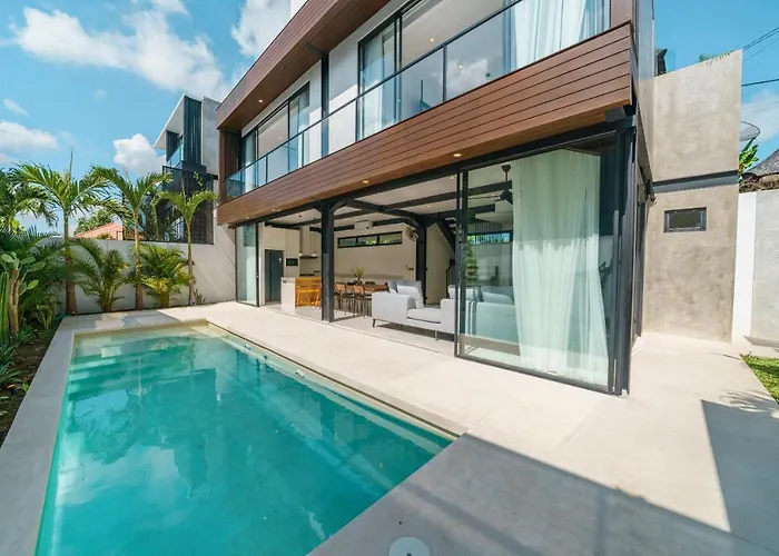 Vantage 7 - Outstanding 3 Bedroom - Great Location! Villa *