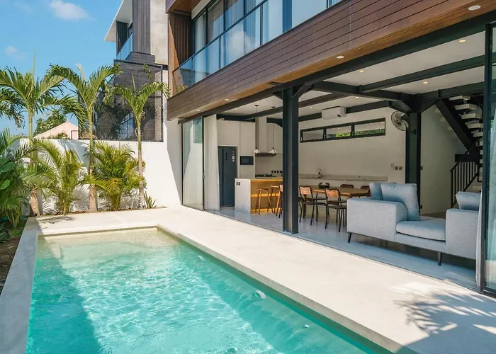 Villa Vantage 7 - Outstanding 3 Bedroom - Great Location!