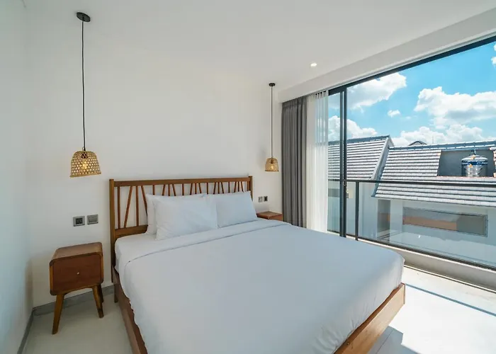 Vantage 7 - Outstanding 3 Bedroom - Great Location! *