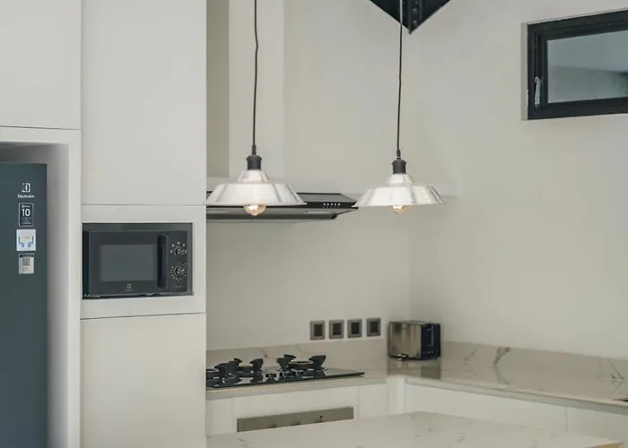 Vantage 7 - Outstanding 3 Bedroom - Great Location! Villa *