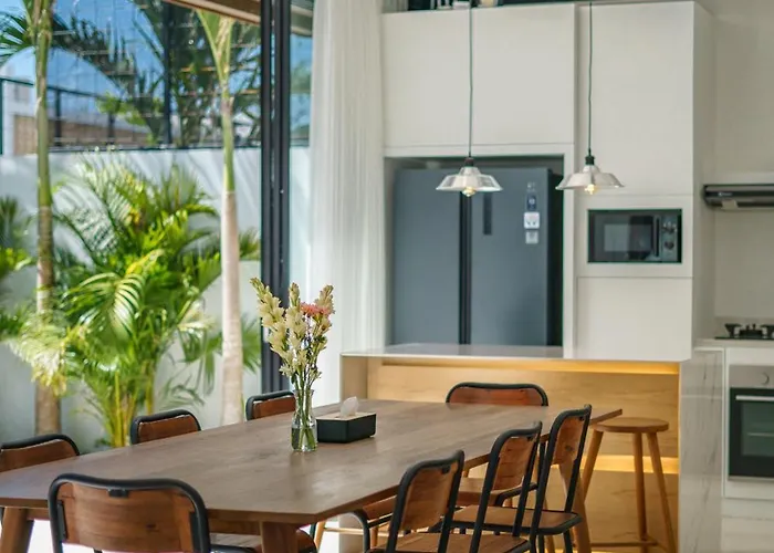Vantage 7 - Outstanding 3 Bedroom - Great Location! Canggu (Bali)