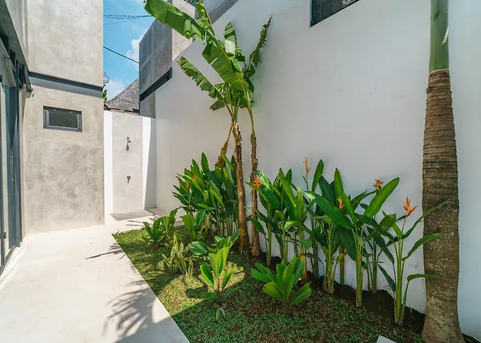 Villa Vantage 7 - Outstanding 3 Bedroom - Great Location! Canggu (Bali)