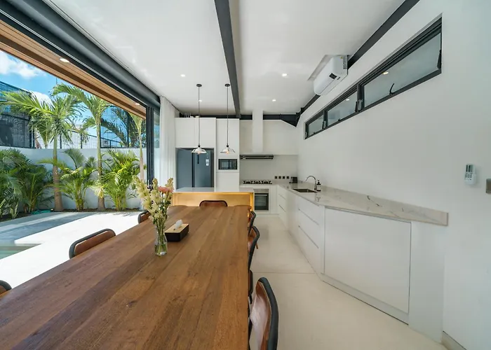 Vantage 7 - Outstanding 3 Bedroom - Great Location! Canggu (Bali)