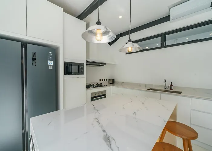 Vantage 7 - Outstanding 3 Bedroom - Great Location! Villa