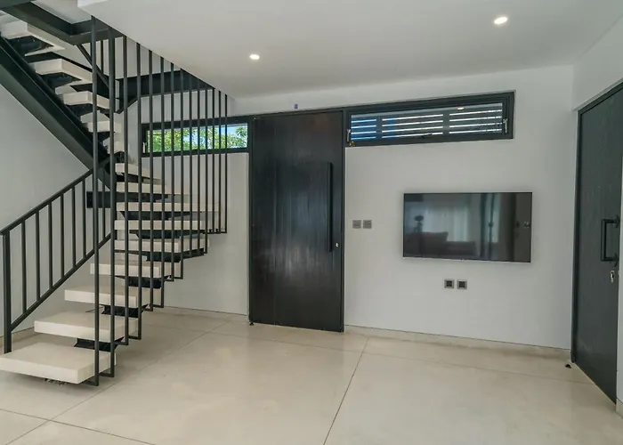 Vantage 7 - Outstanding 3 Bedroom - Great Location! * Canggu (Bali)